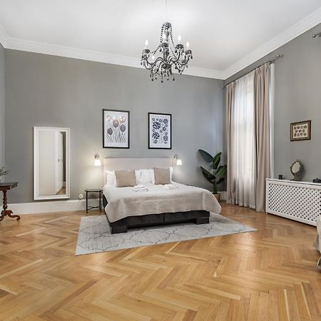 Spacious Victorian Residence by Grand Boulevard Budapest Exterior foto